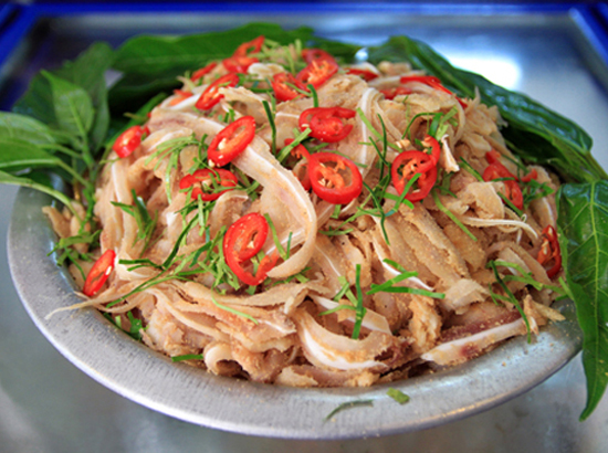 top 10 mon an noi tieng khong nen bo qua khi du lich ha noi 3 - Top 10 món ăn nổi tiếng không nên bỏ qua khi du lịch Hà Nội