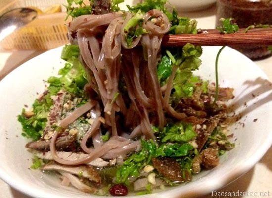 top 10 mon an noi tieng khong nen bo qua khi du lich lao cai 2 - Top 10 món ăn nổi tiếng không nên bỏ qua khi du lịch Lào Cai