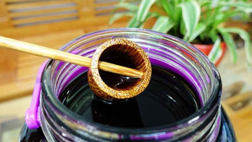 Ba kích tím ngâm rượu