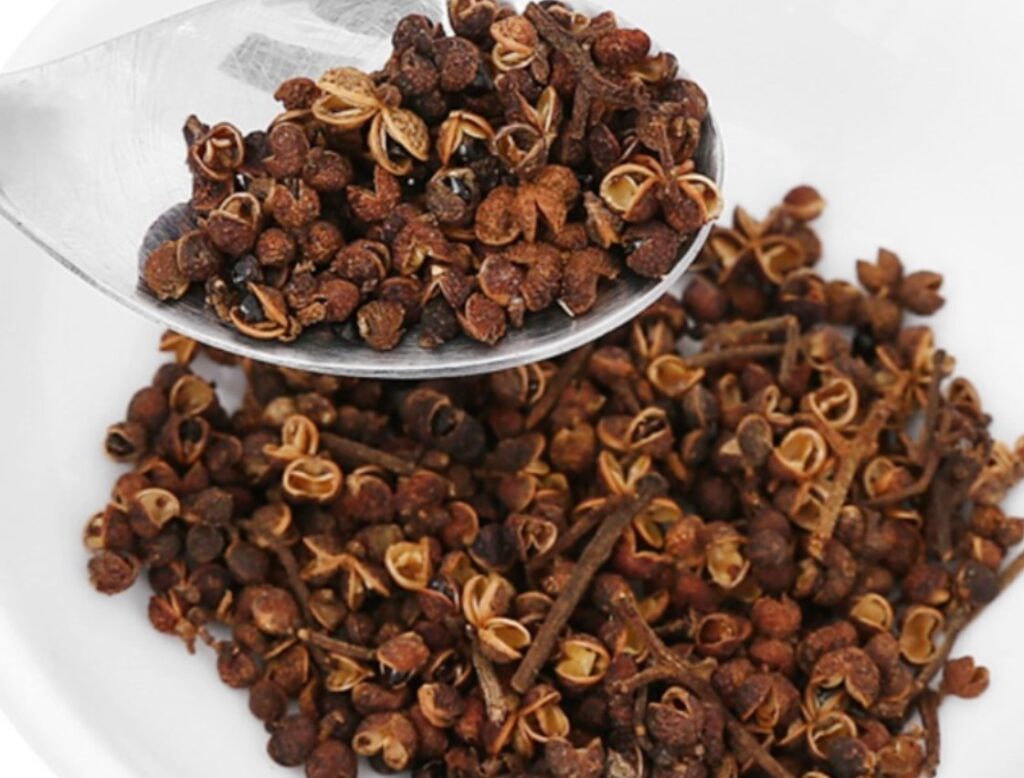 Gia vị đặc trưng của nậm pịa